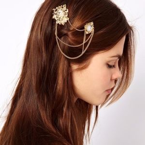 Urban Outfitters Hair Clip